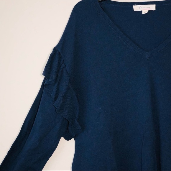 NWT Two by Vince Camuto Women Navy Blue Shoulder Ruffle Pullover Sweater size S - Picture 2 of 7
